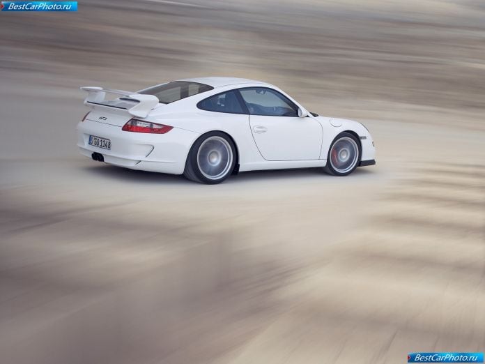 2007 Porsche 911 Gt3 - фотография 24 из 32