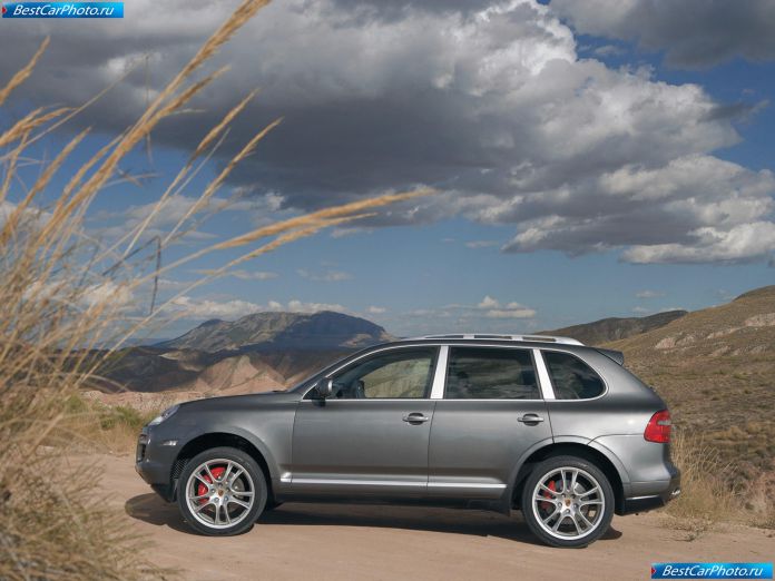 2008 Porsche Cayenne - фотография 17 из 45