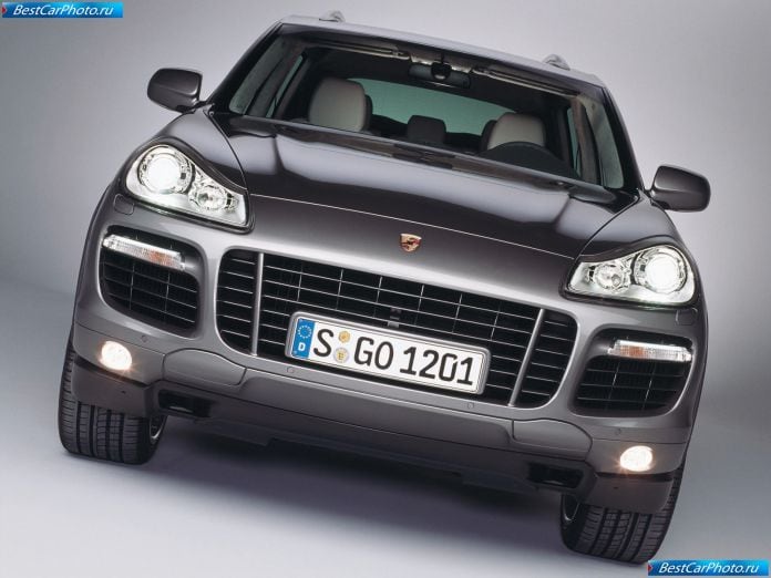 2008 Porsche Cayenne - фотография 30 из 45