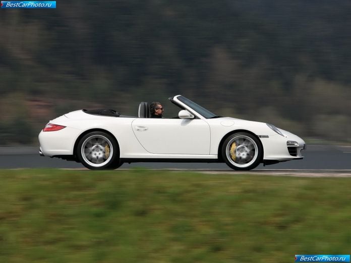 2009 Porsche 911 Carrera 4 - фотография 8 из 44