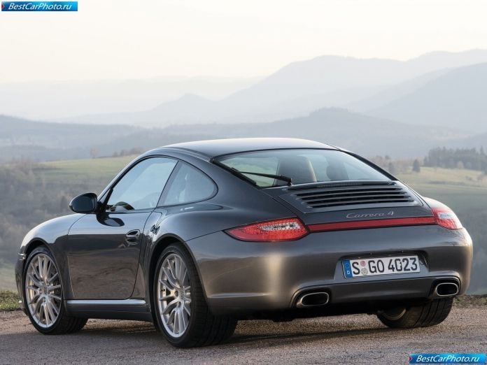 2009 Porsche 911 Carrera 4 - фотография 12 из 44