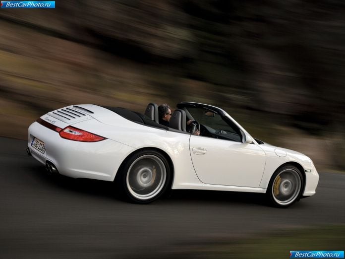 2009 Porsche 911 Carrera 4 - фотография 19 из 44