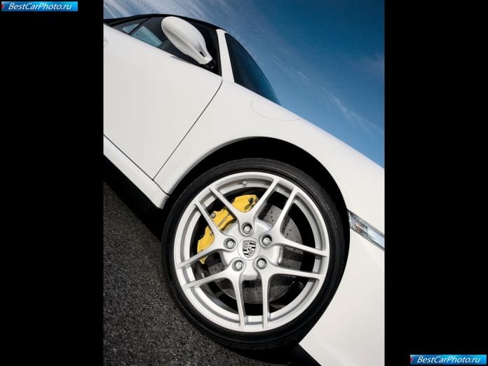 2009 Porsche 911 Carrera 4 - фотография 41 из 44