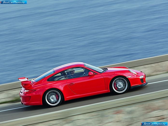 2010 Porsche 911 Gt3 - фотография 11 из 35