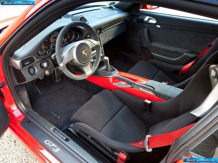 2010 Porsche 911 Gt3 - фотография 22 из 35