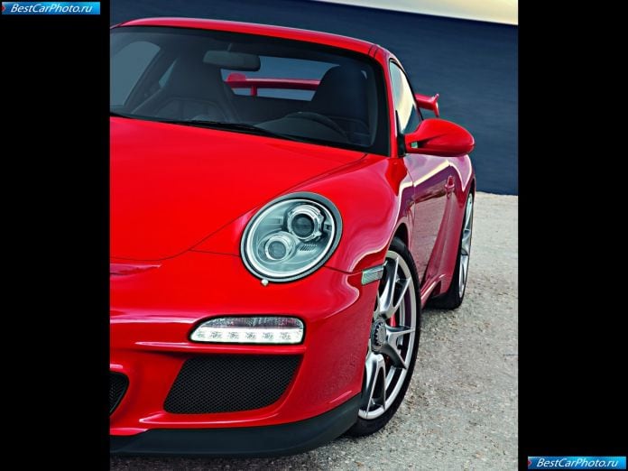 2010 Porsche 911 Gt3 - фотография 32 из 35