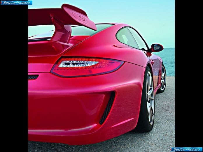 2010 Porsche 911 Gt3 - фотография 33 из 35