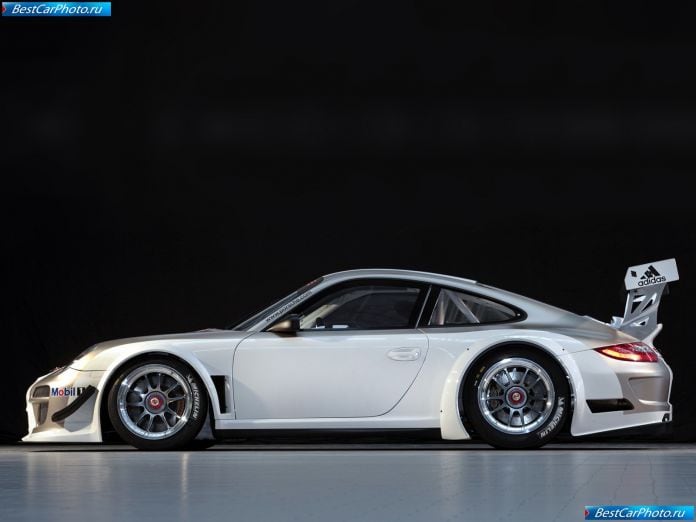 2010 Porsche 911 Gt3 R - фотография 2 из 7