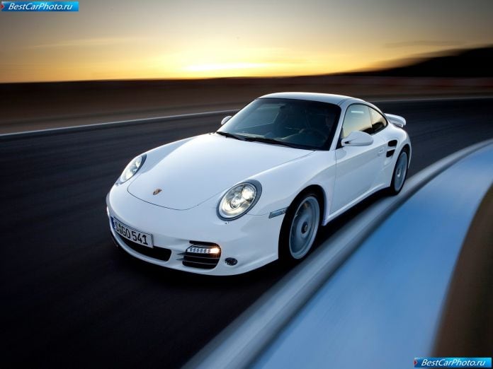 2010 Porsche 911 Turbo - фотография 1 из 61