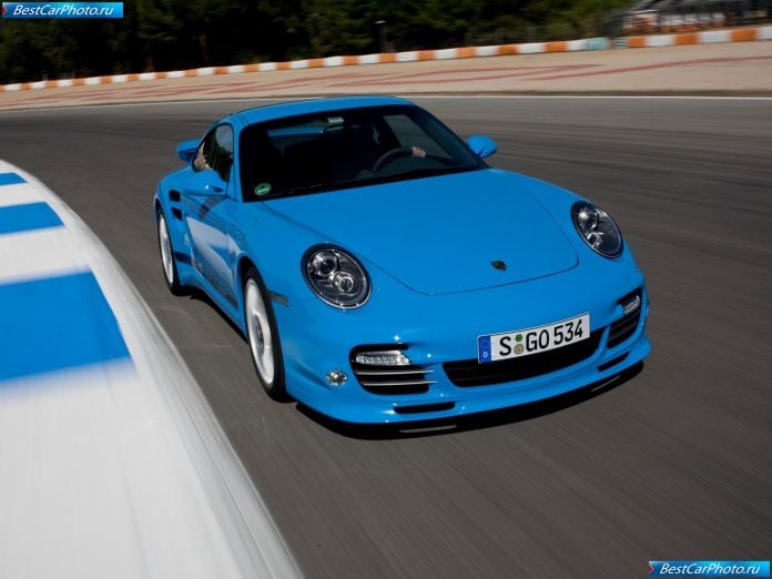 2010 Porsche 911 Turbo - фотография 13 из 61