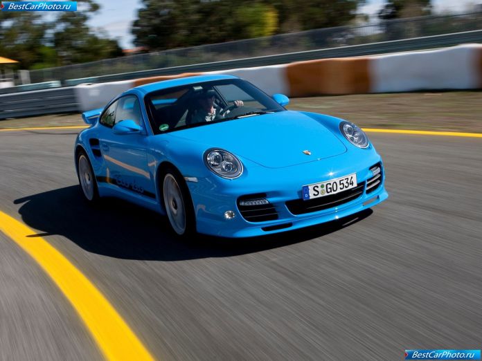 2010 Porsche 911 Turbo - фотография 14 из 61