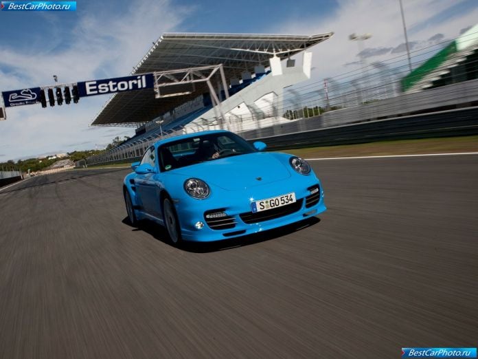 2010 Porsche 911 Turbo - фотография 21 из 61