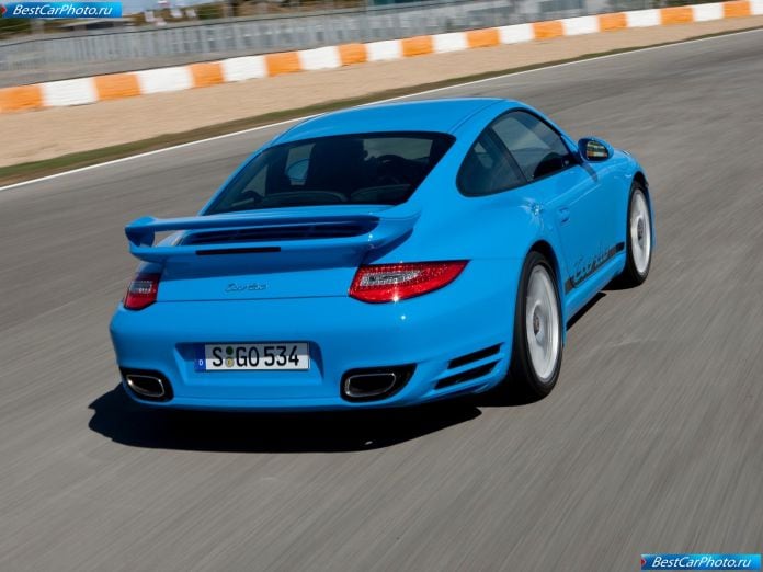 2010 Porsche 911 Turbo - фотография 38 из 61
