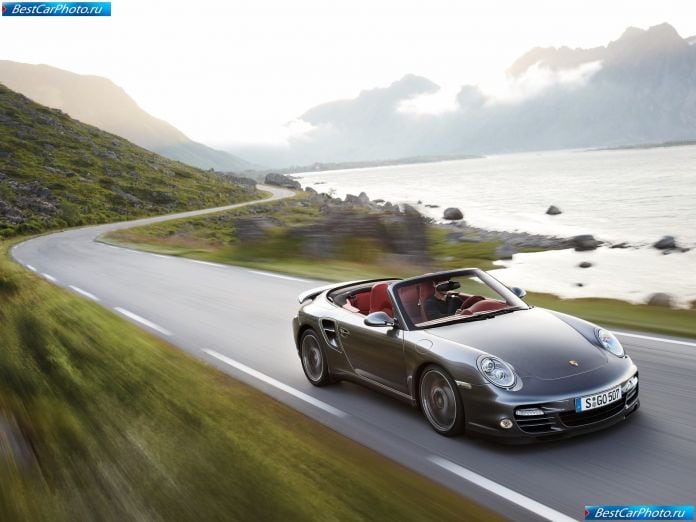 2010 Porsche 911 Turbo Cabriolet - фотография 3 из 48