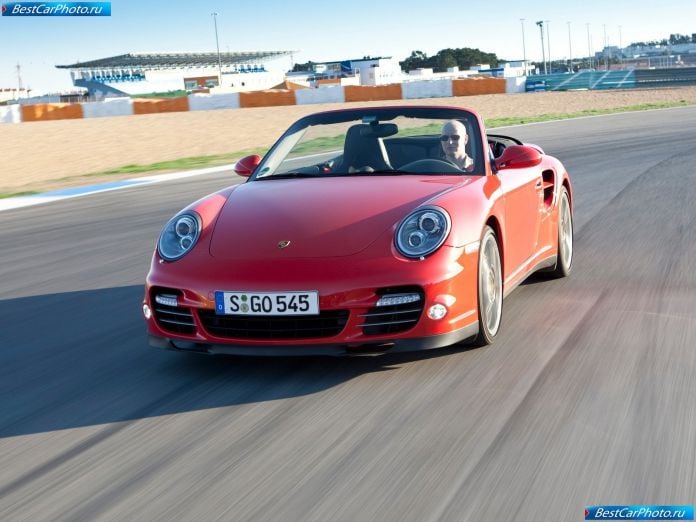 2010 Porsche 911 Turbo Cabriolet - фотография 8 из 48