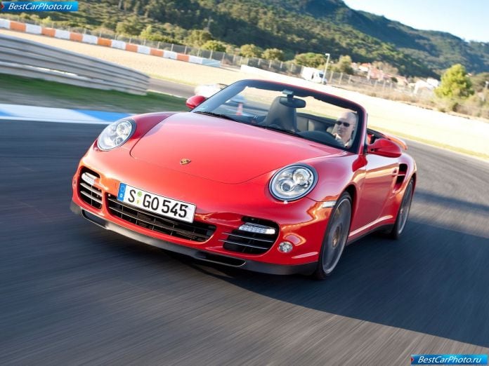 2010 Porsche 911 Turbo Cabriolet - фотография 11 из 48