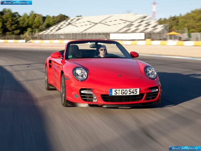 2010 Porsche 911 Turbo Cabriolet - фотография 13 из 48