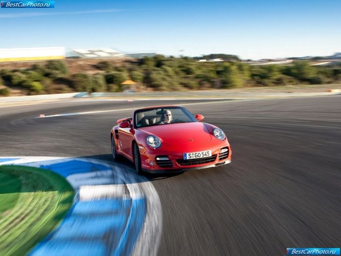 2010 Porsche 911 Turbo Cabriolet - фотография 14 из 48