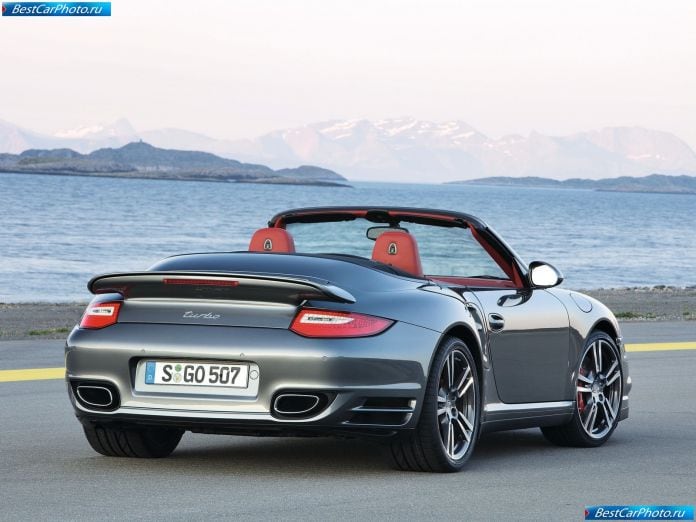 2010 Porsche 911 Turbo Cabriolet - фотография 21 из 48