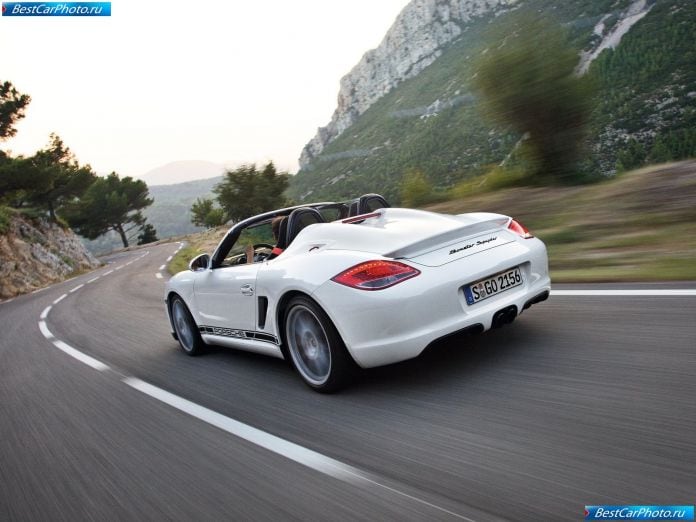 2010 Porsche Boxster Spyder - фотография 37 из 69