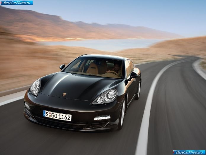 2010 Porsche Panamera - фотография 2 из 150