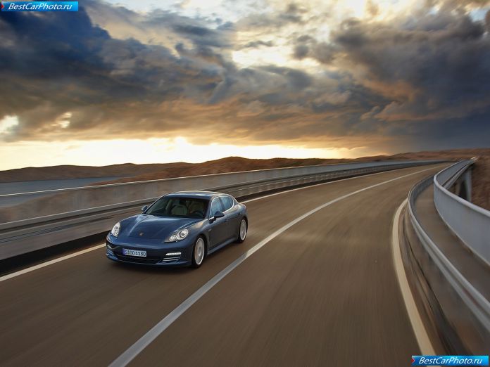 2010 Porsche Panamera - фотография 35 из 150