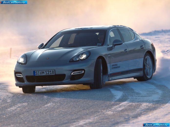 2010 Porsche Panamera - фотография 42 из 150