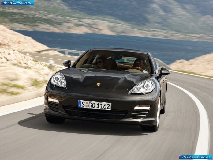 2010 Porsche Panamera - фотография 43 из 150