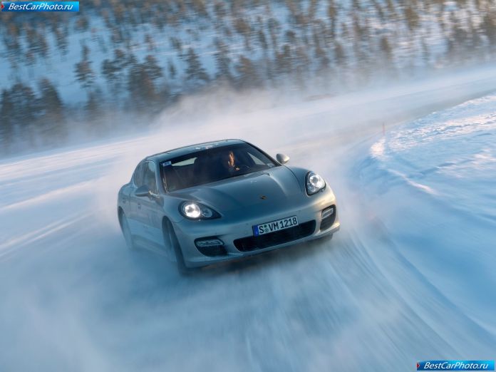 2010 Porsche Panamera - фотография 47 из 150