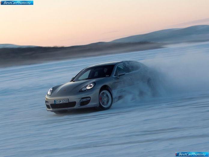 2010 Porsche Panamera - фотография 50 из 150
