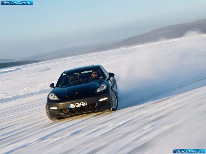 2010 Porsche Panamera - фотография 51 из 150