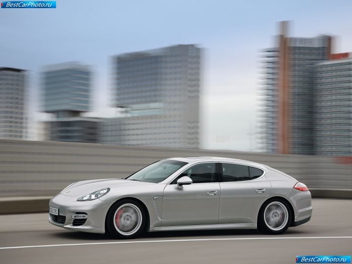 2010 Porsche Panamera - фотография 55 из 150