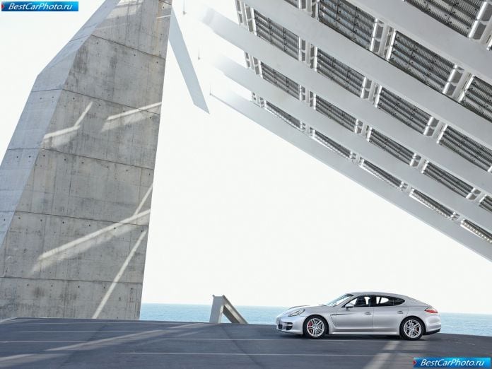 2010 Porsche Panamera - фотография 57 из 150