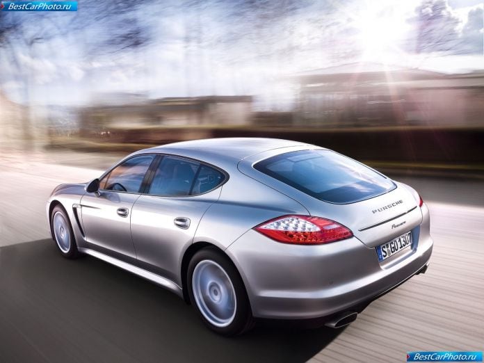 2010 Porsche Panamera - фотография 71 из 150