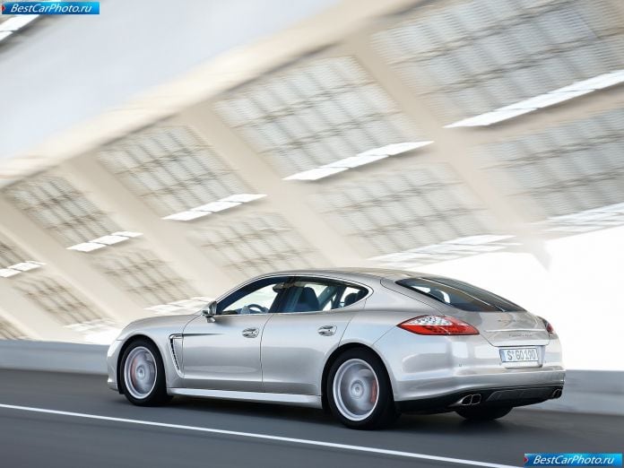 2010 Porsche Panamera - фотография 79 из 150