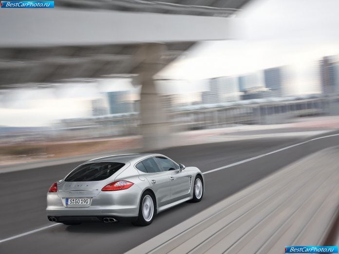 2010 Porsche Panamera - фотография 88 из 150