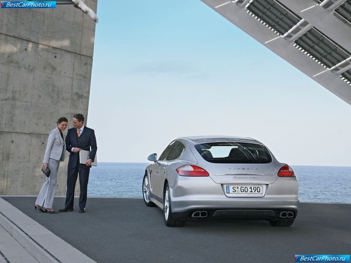 2010 Porsche Panamera - фотография 98 из 150