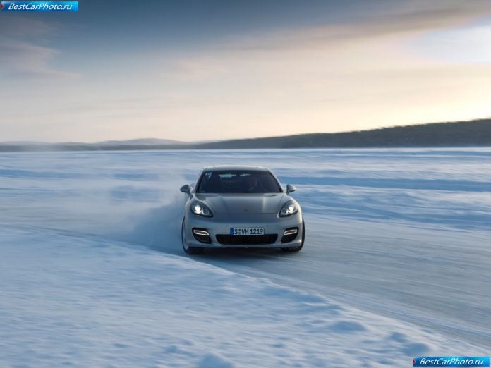 2010 Porsche Panamera - фотография 104 из 150