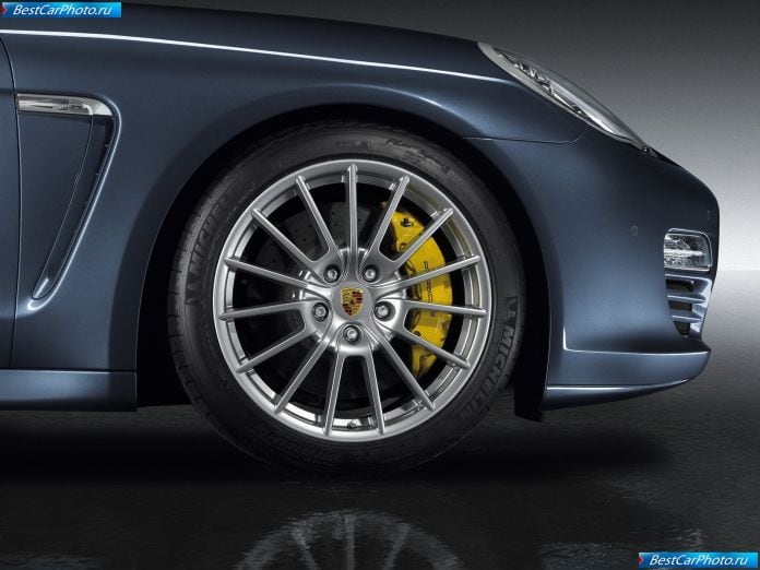 2010 Porsche Panamera - фотография 125 из 150
