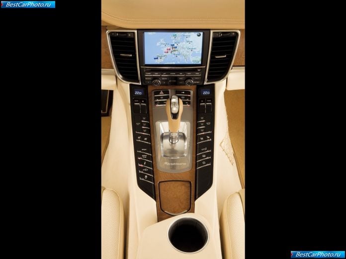 2010 Porsche Panamera - фотография 131 из 150