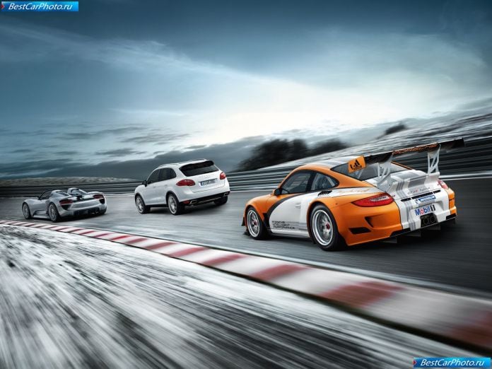 2011 Porsche 911 Gt3 R Hybrid - фотография 9 из 11