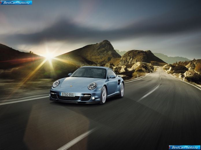 2011 Porsche 911 Turbo S - фотография 3 из 41