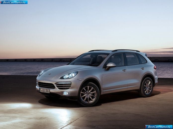 2011 Porsche Cayenne - фотография 10 из 118