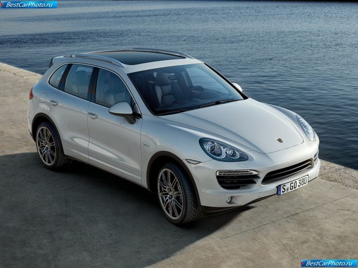 2011 Porsche Cayenne - фотография 18 из 118