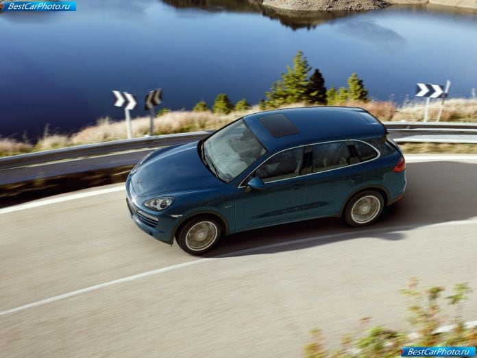 2011 Porsche Cayenne - фотография 37 из 118