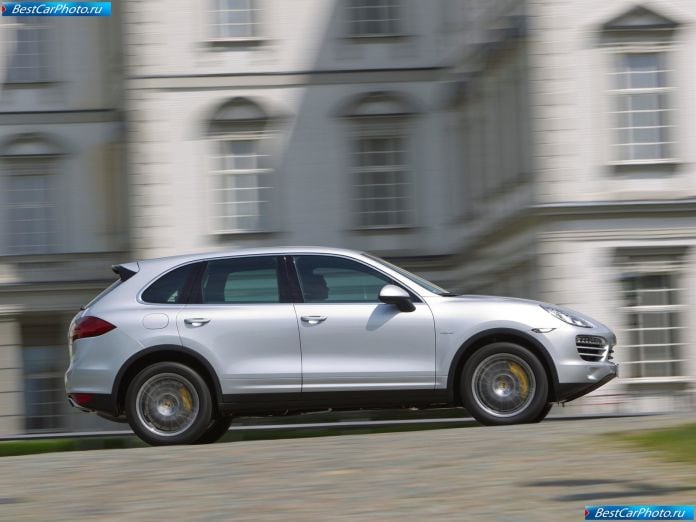 2011 Porsche Cayenne - фотография 42 из 118