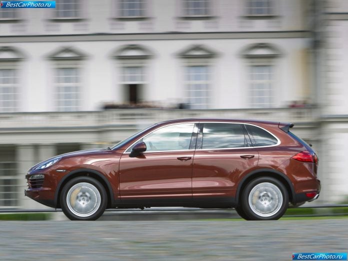 2011 Porsche Cayenne - фотография 44 из 118