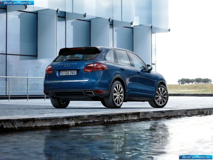 2011 Porsche Cayenne - фотография 47 из 118
