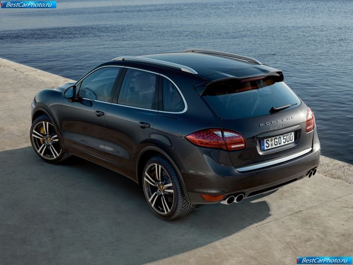2011 Porsche Cayenne - фотография 52 из 118