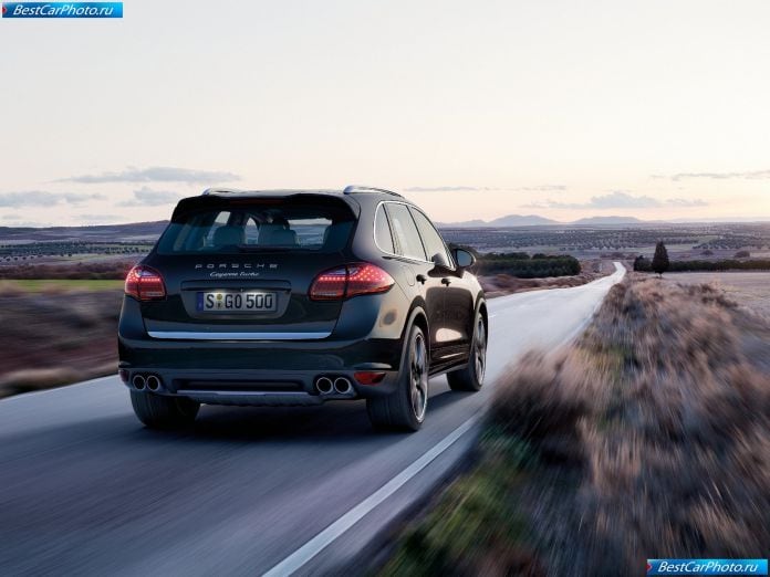 2011 Porsche Cayenne - фотография 57 из 118